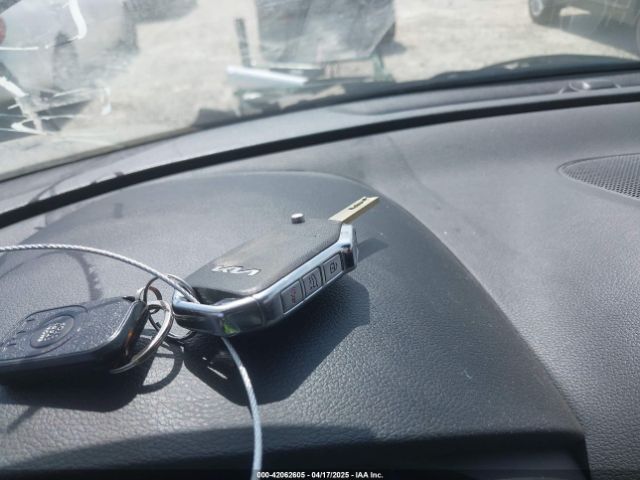 KNDJ23AUXN7804564 KIA SOUL LX
