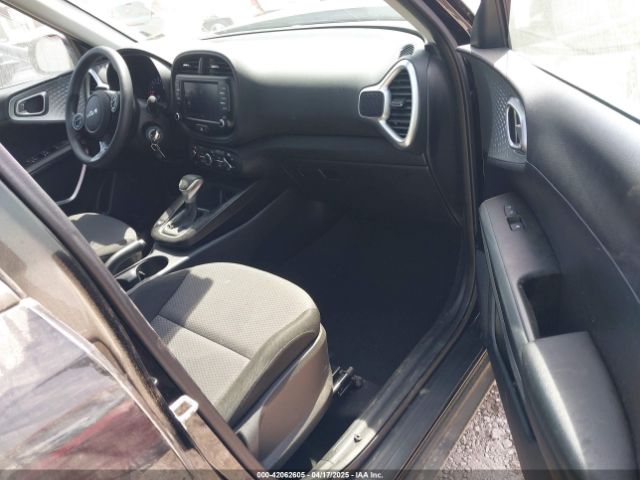 KNDJ23AUXN7804564 KIA SOUL LX