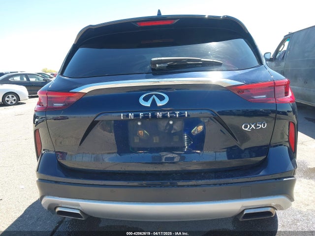 3PCAJ5M17KF120819 Infiniti QX50