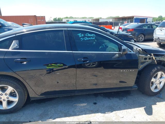 1G1ZB5ST4NF188752 Chevrolet Malibu Fwd Ls