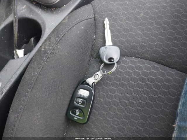 5NPD74LF3KH453524 Hyundai ELANTRA SE