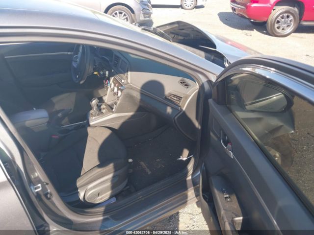 5NPD74LF3KH453524 Hyundai ELANTRA SE