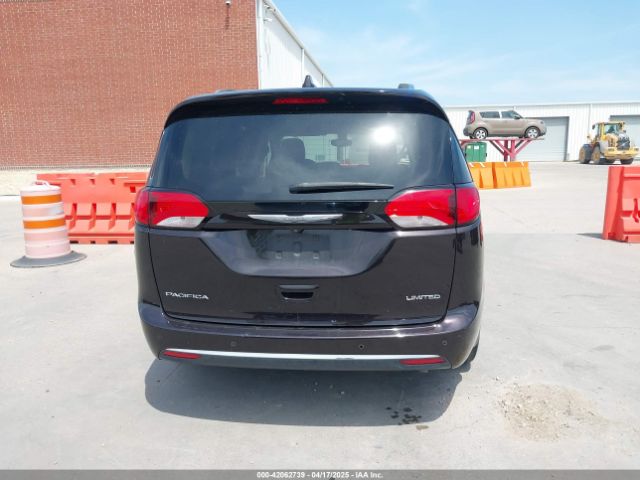 2C4RC1GG8HR583927 Chrysler Pacifica Limited