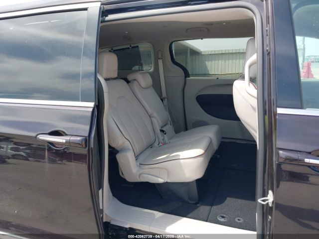 2C4RC1GG8HR583927 Chrysler Pacifica Limited