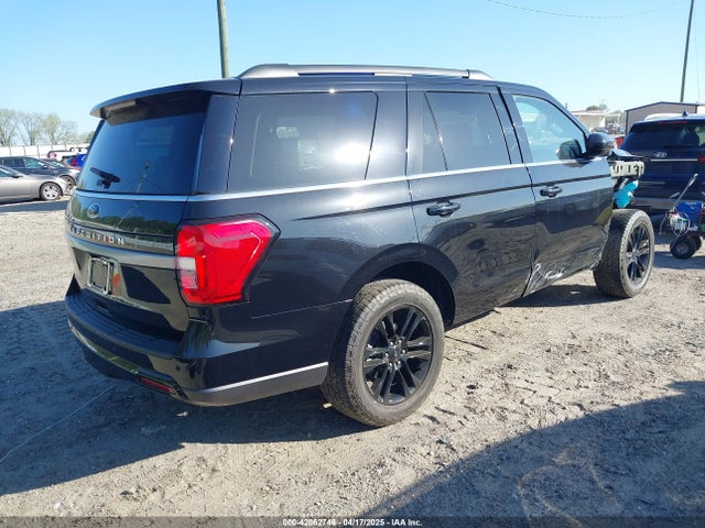 1FMJU1JT7NEA28536 Ford Expedition Xlt