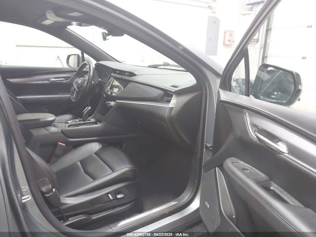 2021 CADILLAC XT5 1GYKNBR42MZ165944 Photo 4