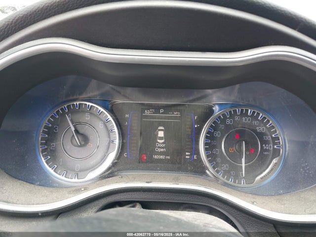 1C3CCCAB8GN128476 Chrysler 200 Limited
