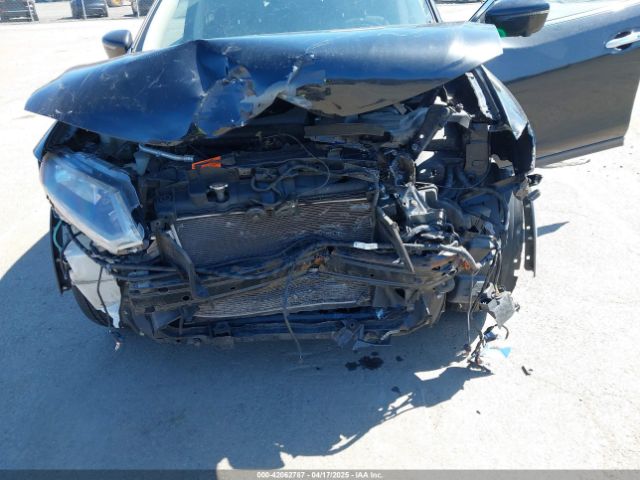 KNMAT2MV9GP659130 Nissan ROGUE SV