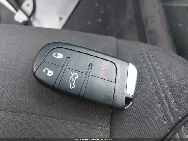 Chrysler 200 Limited 2015 1C3CCCAB3FN606107 Image 11