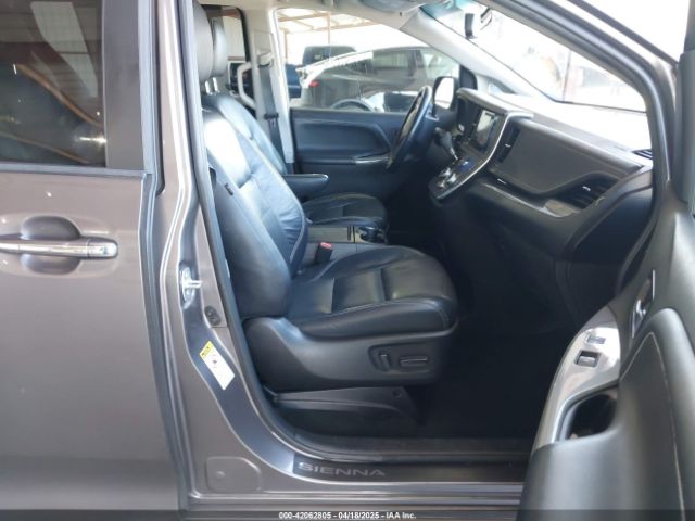 5TDXK3DC1FS667924 Toyota Sienna Se Premium 8 Passenger