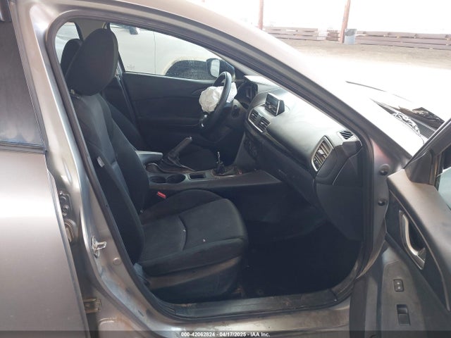 JM1BM1T78F1252478 Mazda Mazda3 I Sv