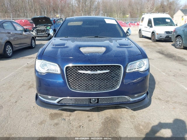 Chrysler 300c Awd 2016 2C3CCAKGXGH130365 Image 11