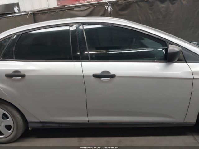 1FADP3E29FL374371 Ford FOCUS S