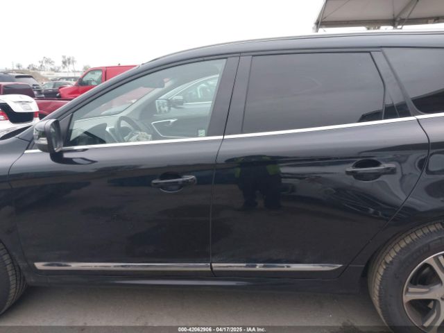 YV4902DZ5E2555031 Volvo Xc60 T6 R-design