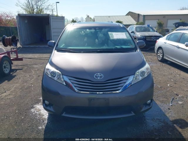5TDYK3DC9FS685768 Toyota Sienna Xle 8 Passenger