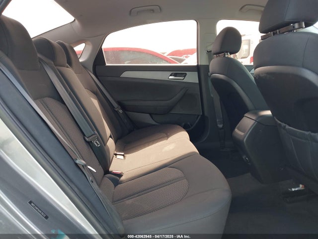 Hyundai gdi theta-ii 2018 5NPE24AF8JH676632 Image 8