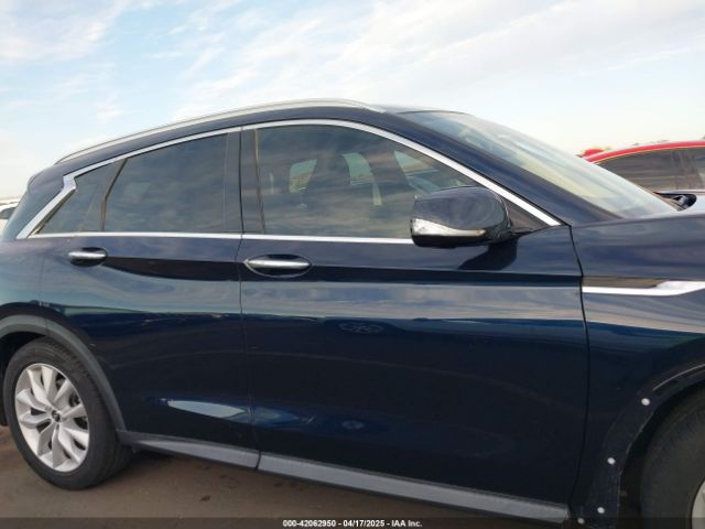 3PCAJ5M39KF115915 Infiniti Qx50 Essential