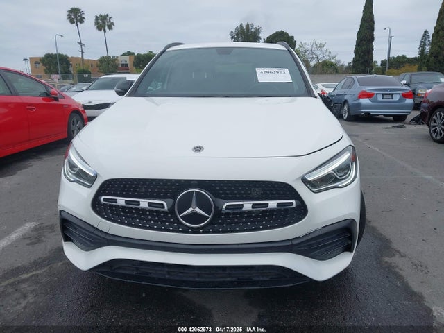 W1N4N4GB4NJ317937 Mercedes-Benz GLA 250