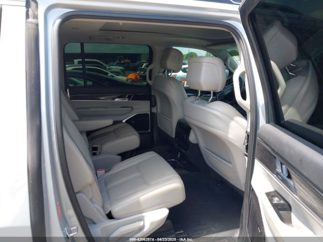 1C4SJUDT4NS118002 Jeep Wagoneer Series Iii 4x2