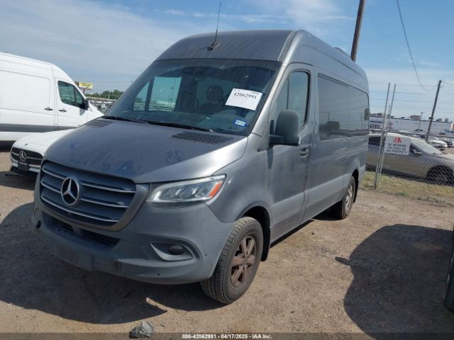 W1Z4DFHY6MT055096 Mercedes-Benz Sprinter 2500 Standard Roof I4 Diesel