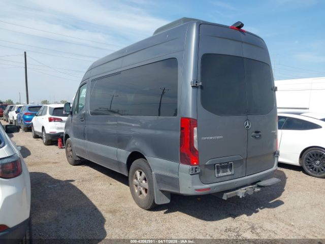 W1Z4DFHY6MT055096 Mercedes-Benz Sprinter 2500 Standard Roof I4 Diesel