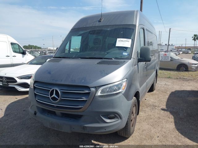 W1Z4DFHY6MT055096 Mercedes-Benz Sprinter 2500 Standard Roof I4 Diesel