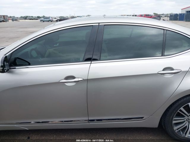 KNALN4D71E5137744 KIA Cadenza Premium