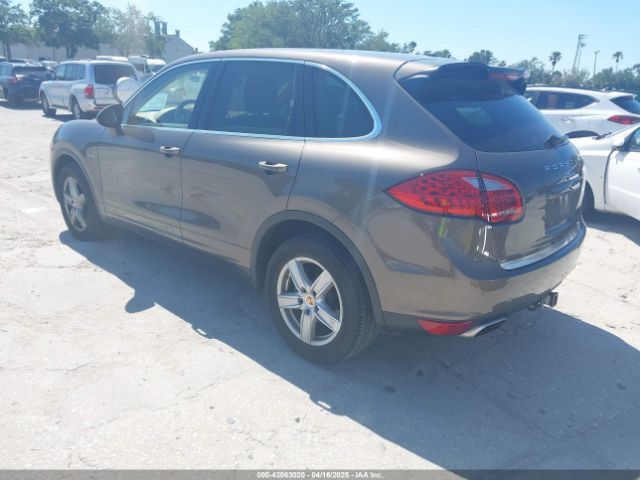 2013 PORSCHE CAYENNE WP1AF2A27DLA41257 Photo 2
