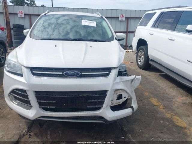 1FMCU0J96GUB43533 Ford Escape Titanium