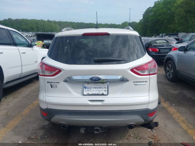 1FMCU0J96GUB43533 Ford Escape Titanium