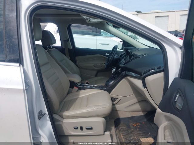 1FMCU0J96GUB43533 Ford Escape Titanium