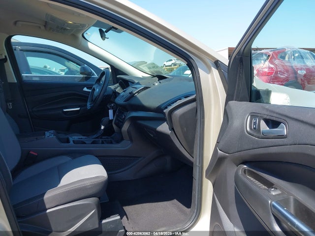 1FMCU0GD1HUD81299 Ford ESCAPE SE