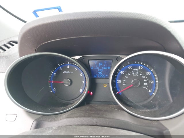 KM8JU3AG8FU055234 Hyundai TUCSON SE