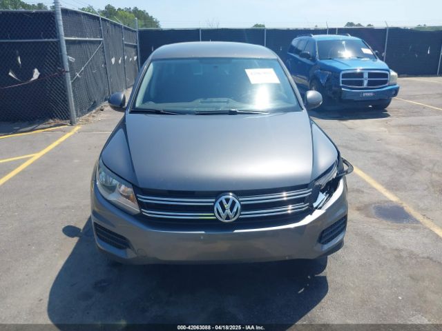 WVGAV3AXXEW569103 Volkswagen TIGUAN SE