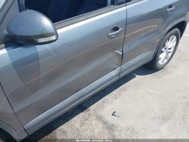 WVGAV3AXXEW569103 Volkswagen TIGUAN SE