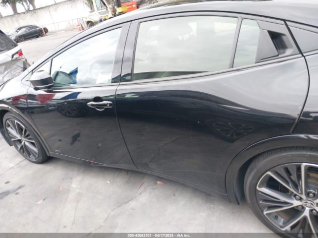 JTDADABU3R3015537 Toyota Prius Limited Awd-e