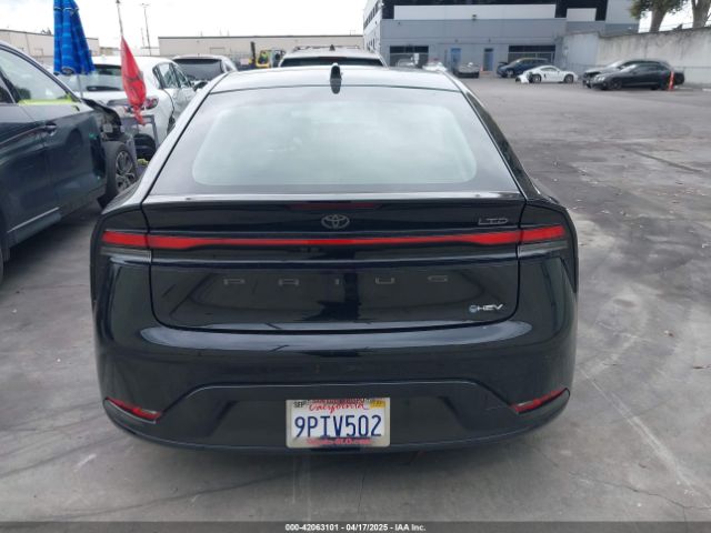 JTDADABU3R3015537 Toyota Prius Limited Awd-e