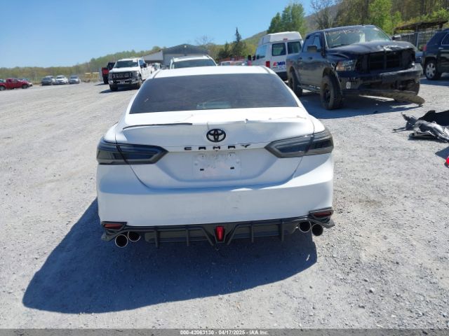 4T1B11HK3JU561686 Toyota CAMRY LE