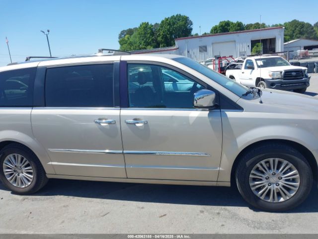 2C4RC1GG9ER116219 Chrysler Town & Country Limited