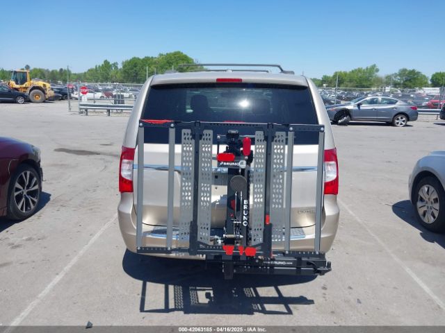 2C4RC1GG9ER116219 Chrysler Town & Country Limited