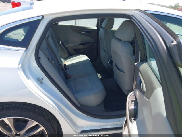 1G1ZD5ST0LF113392 Chevrolet Malibu Fwd Lt