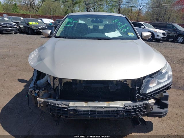 1HGCR2F38HA058848 Honda ACCORD LX