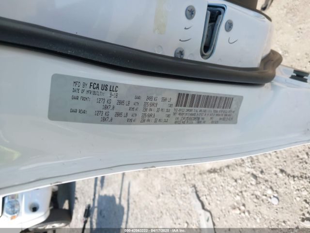 1C4PJMDX5KD305788 Jeep Cherokee Limited 4x4