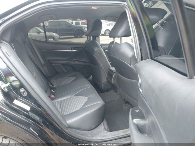4T1B11HK0JU119612 Toyota CAMRY SE
