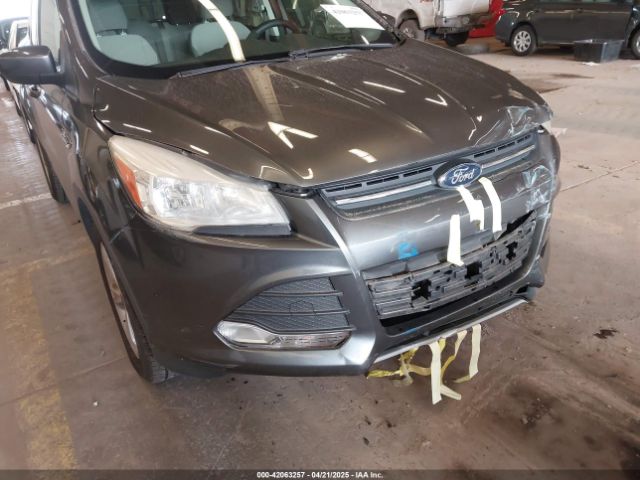 1FMCU0G94FUB72423 Ford ESCAPE SE
