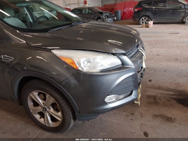 1FMCU0G94FUB72423 Ford ESCAPE SE