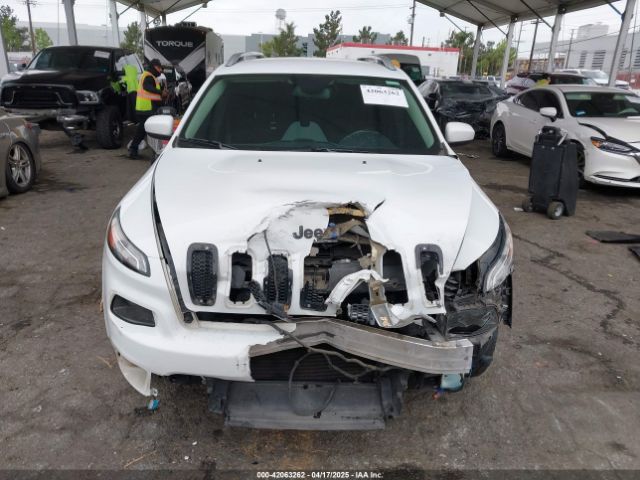 1C4PJLCB5FW642701 Jeep Cherokee Latitude