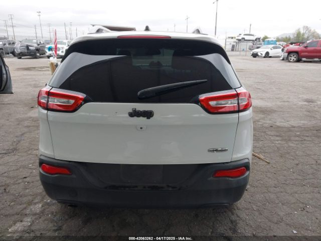 1C4PJLCB5FW642701 Jeep Cherokee Latitude