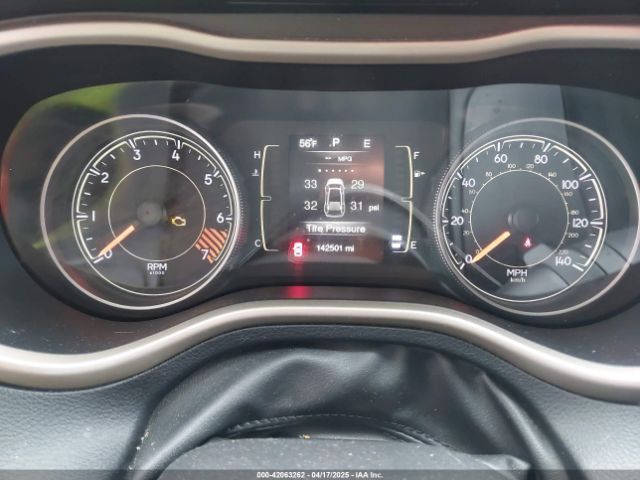 1C4PJLCB5FW642701 Jeep Cherokee Latitude