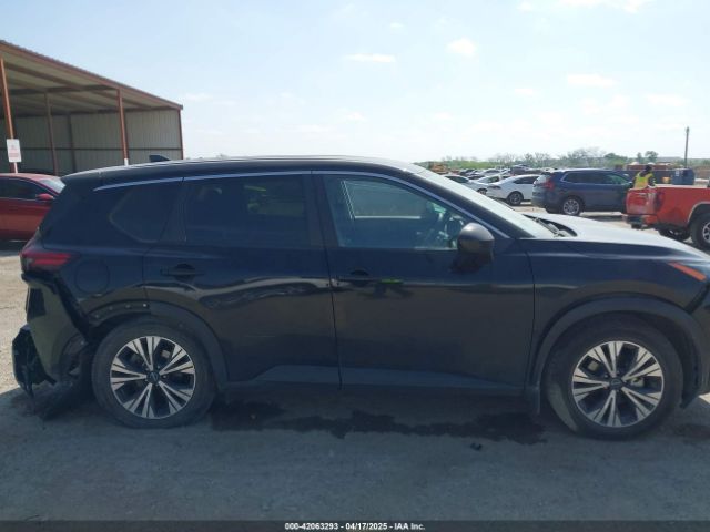 JN8BT3BA8PW005658 Nissan Rogue Sv Fwd